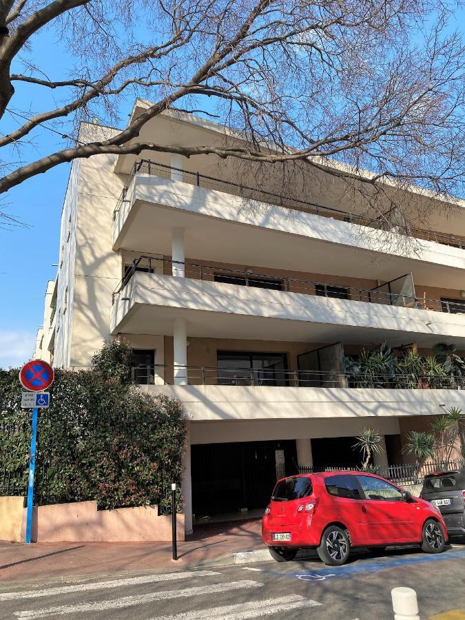 T2 proche de la gare, à 10 minutes à pieds de la Croisette, piscine&parking dans résidence de haut standing Cannes Exterior foto