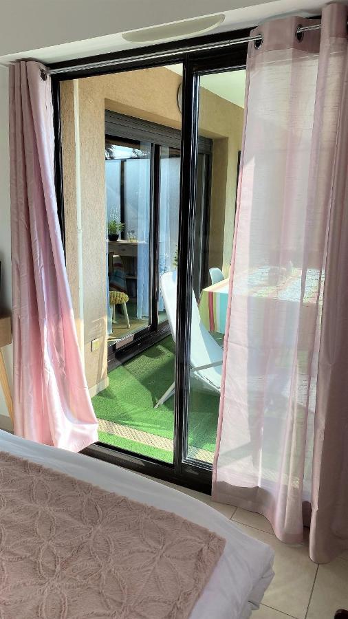 T2 proche de la gare, à 10 minutes à pieds de la Croisette, piscine&parking dans résidence de haut standing Cannes Exterior foto