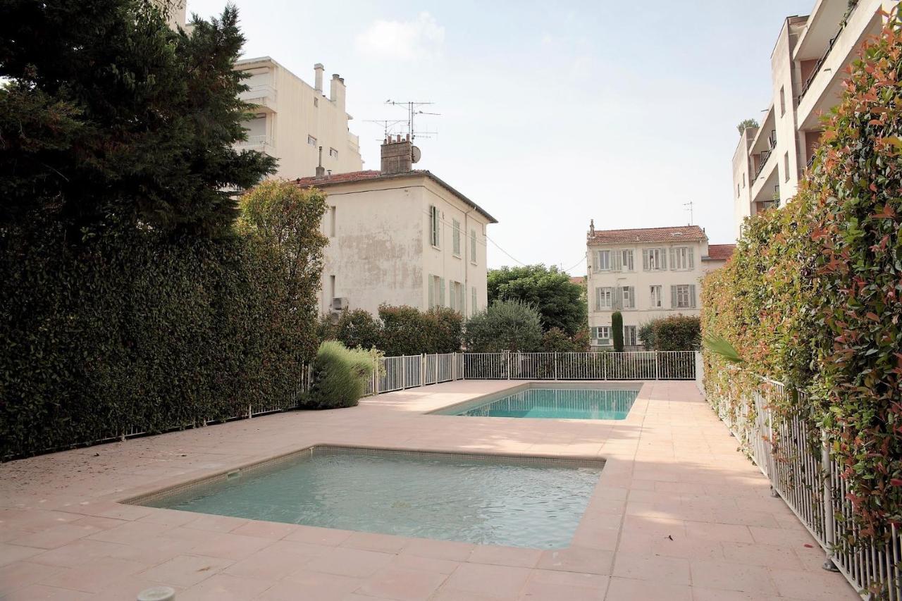 T2 proche de la gare, à 10 minutes à pieds de la Croisette, piscine&parking dans résidence de haut standing Cannes Exterior foto